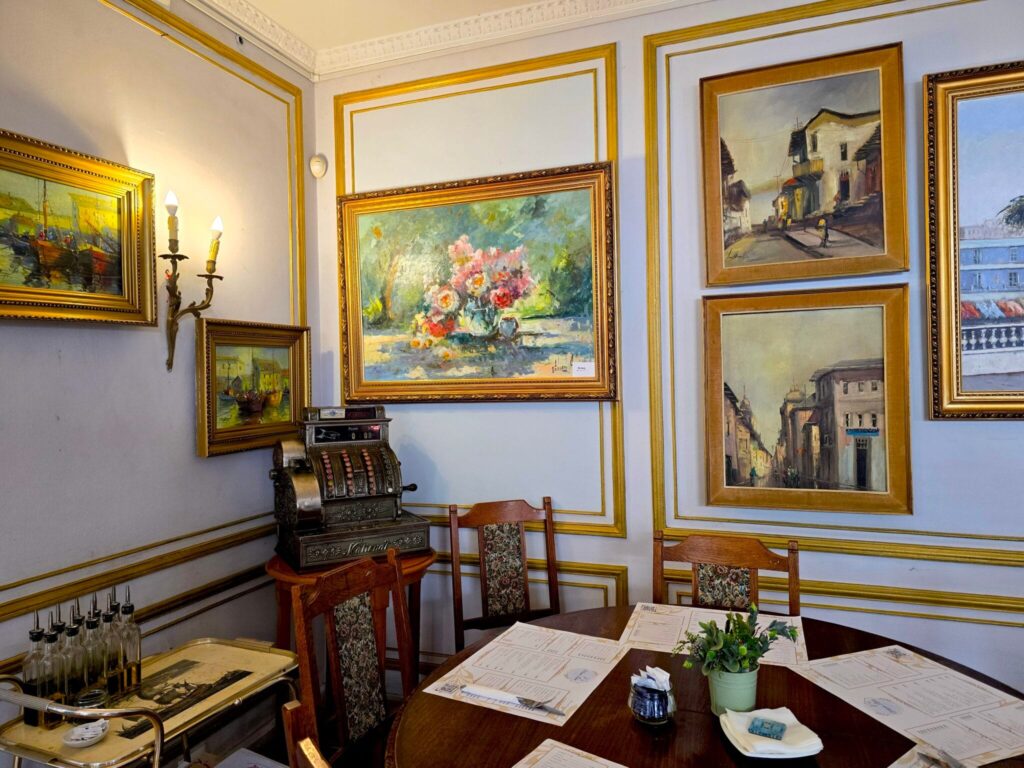 María Luisa Café: una hermosa casa de los años 40 en Providencia