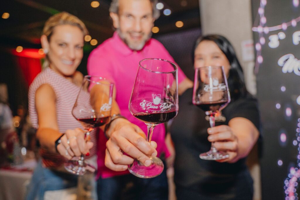 MEET & DRINK: La feria de vinos boutique que celebra la vendimia en Barrio Lastarria