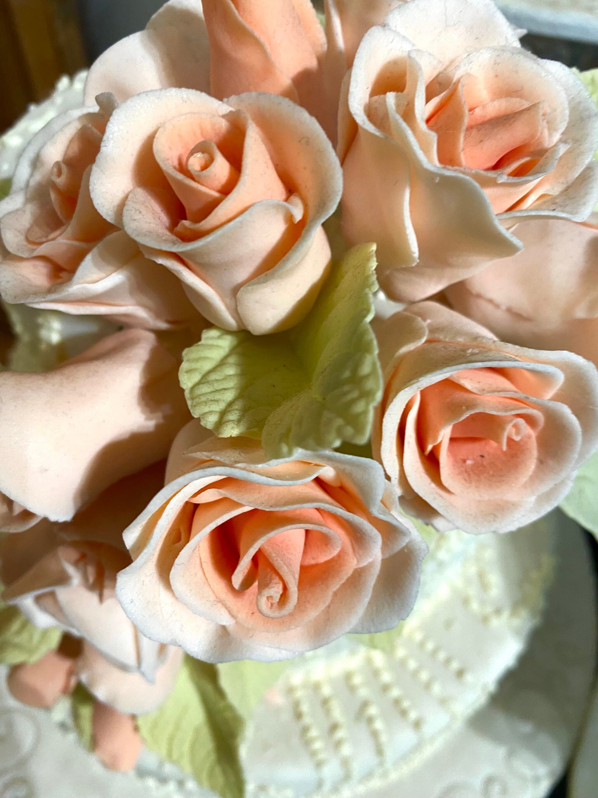 Detalles de flores de tortas de novios