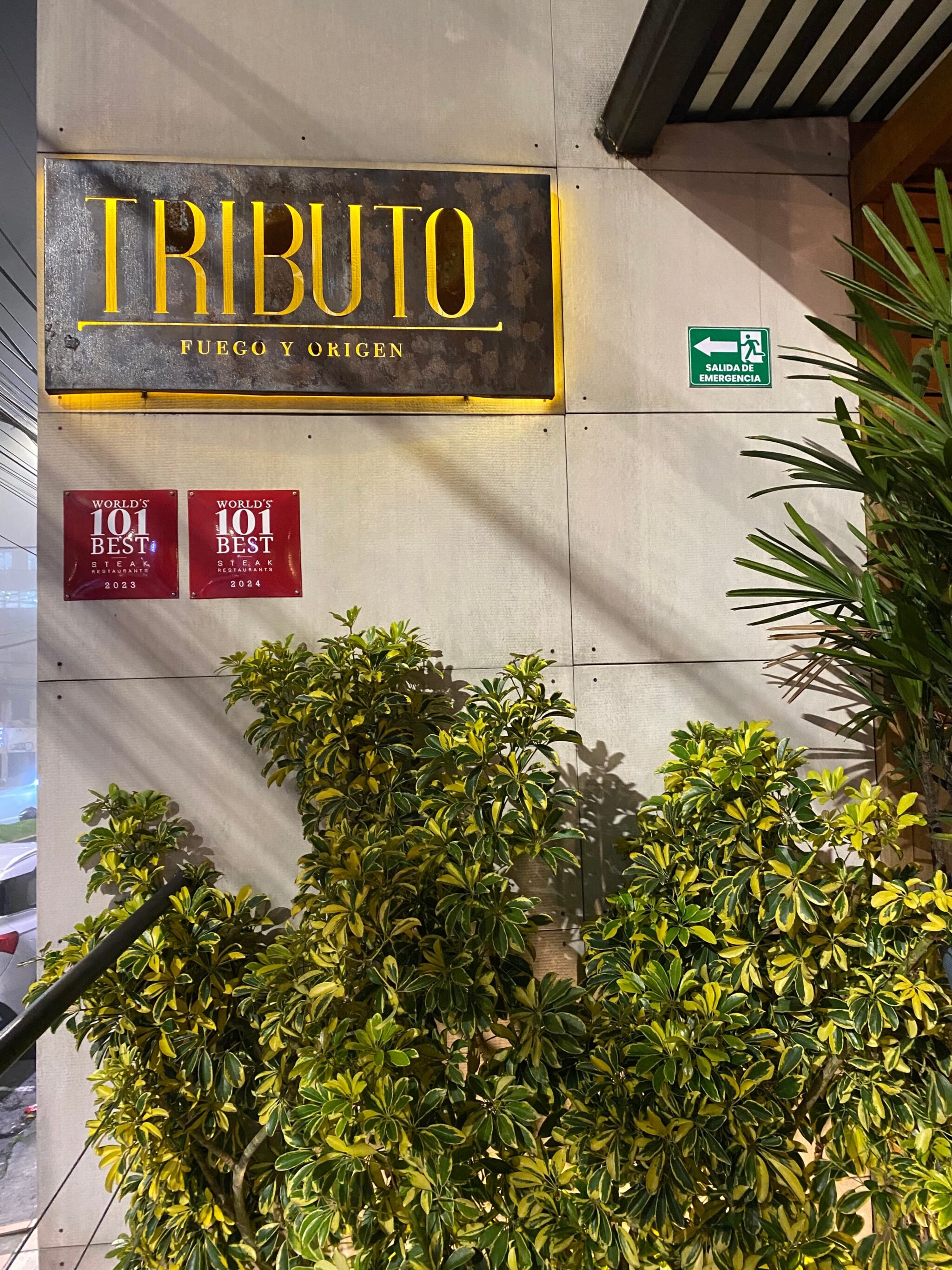 Fachada del restaurante Tributo, ubicado en el barrio La Floresta.