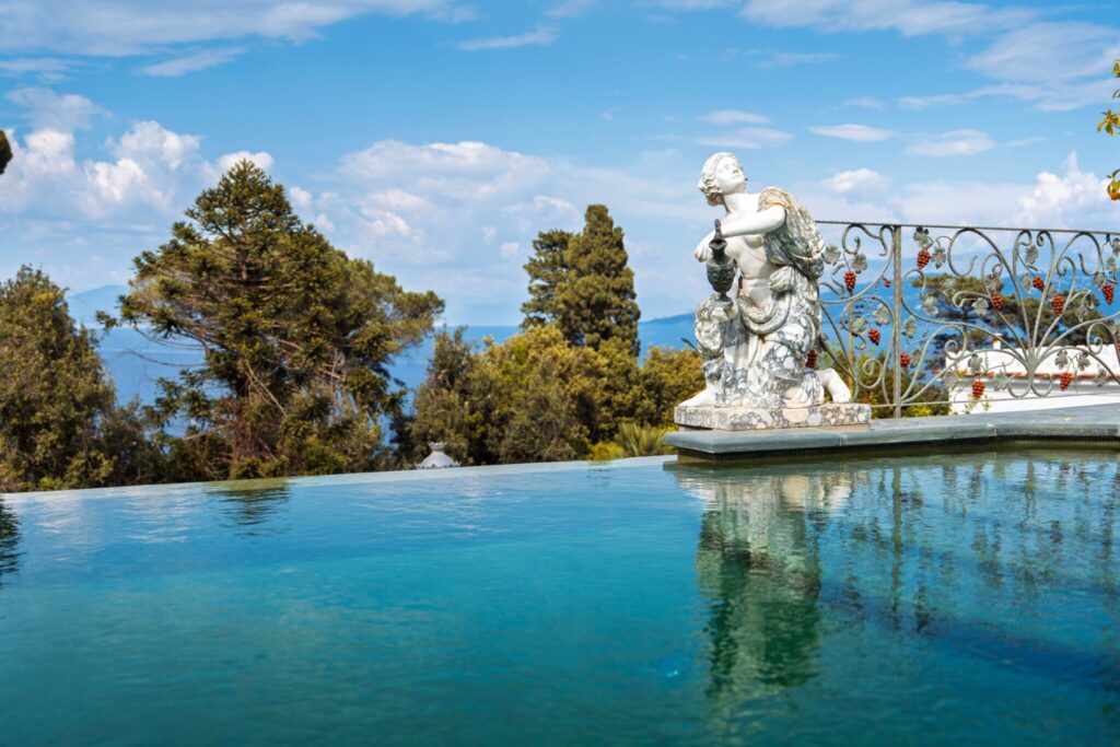 Luxury Villa Excelsior Parco en Capri: Elegancia frente al mar Tirreno