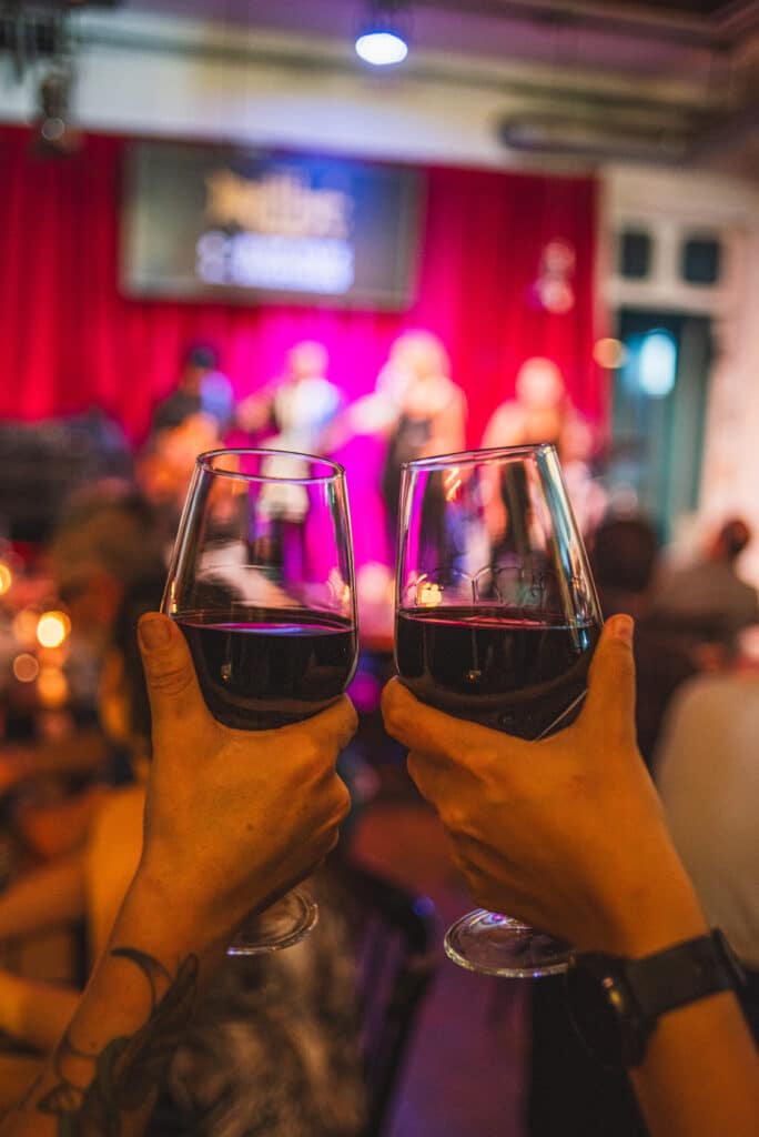 6 bares para escuchar jazz en vivo