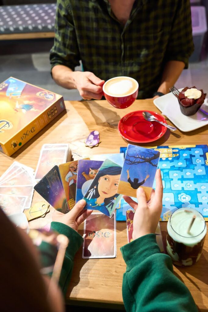 Cafés y bares para geeks: 6 lugares con juegos de mesa en Santiago