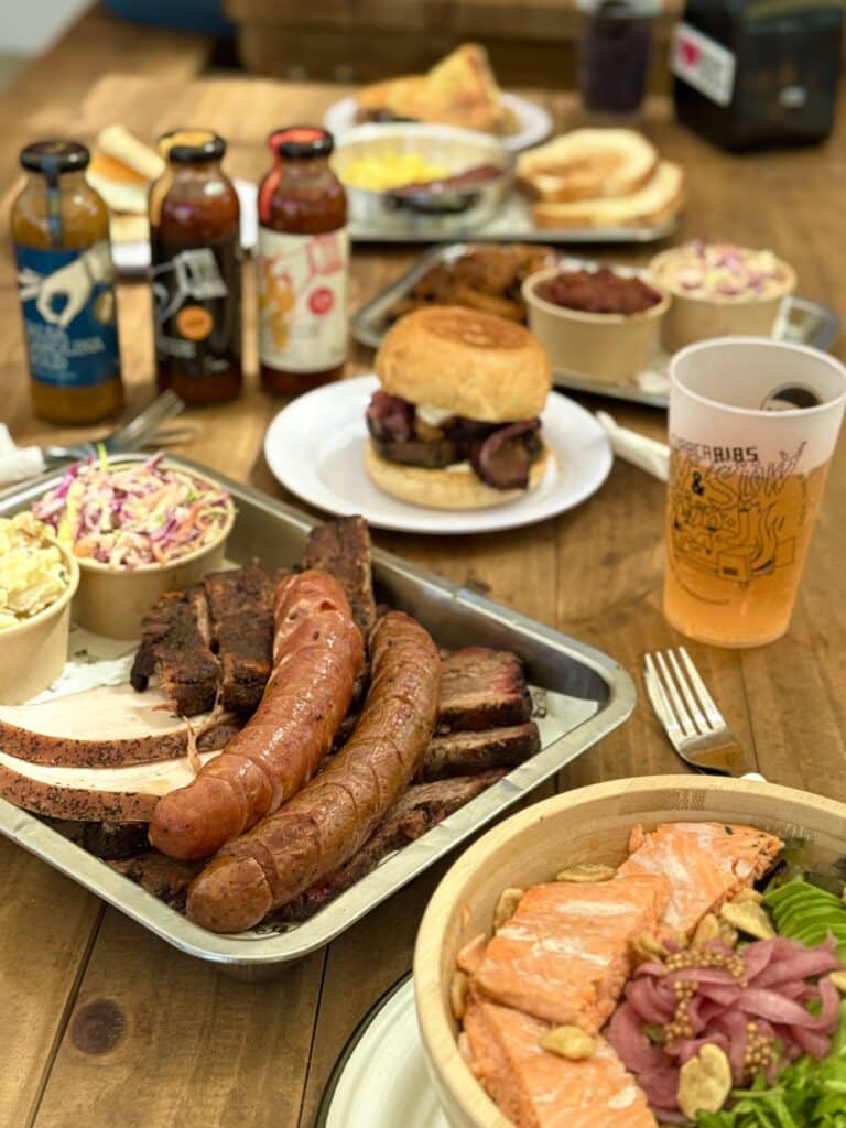 7 restaurantes abiertos para salir a comer (y beber) este 1 de enero