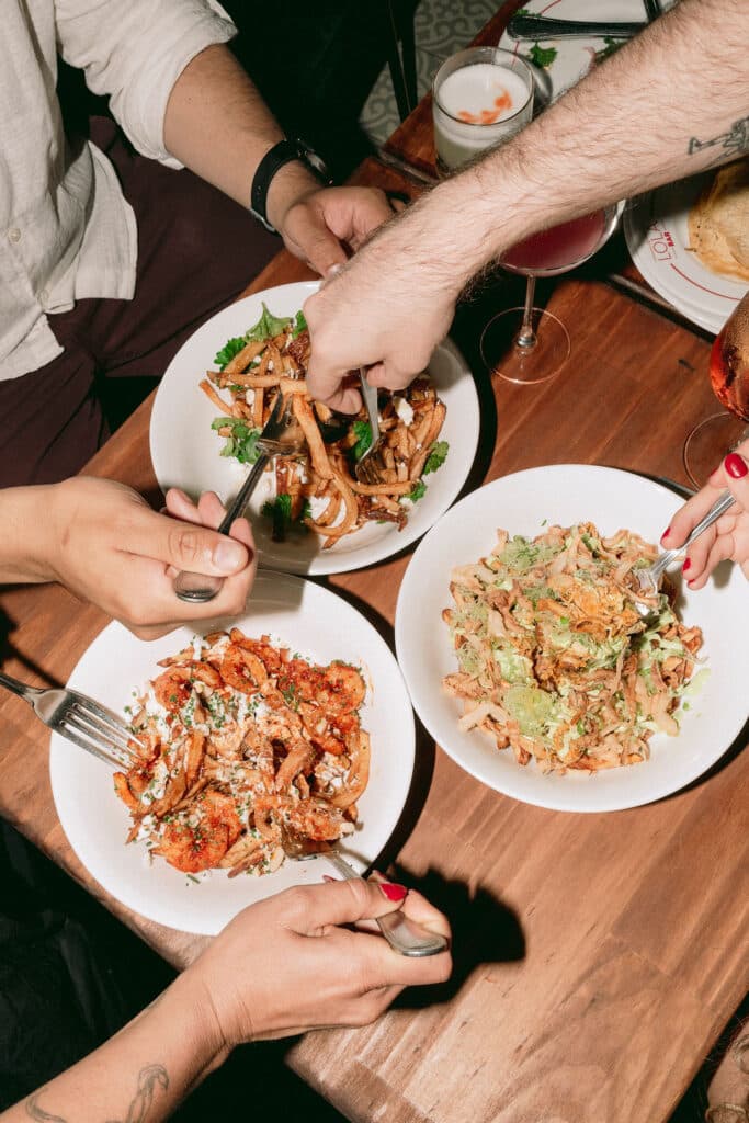 Lola Bar: El estiloso nuevo cocktail bar que se suma a la movida nocturna de Providencia