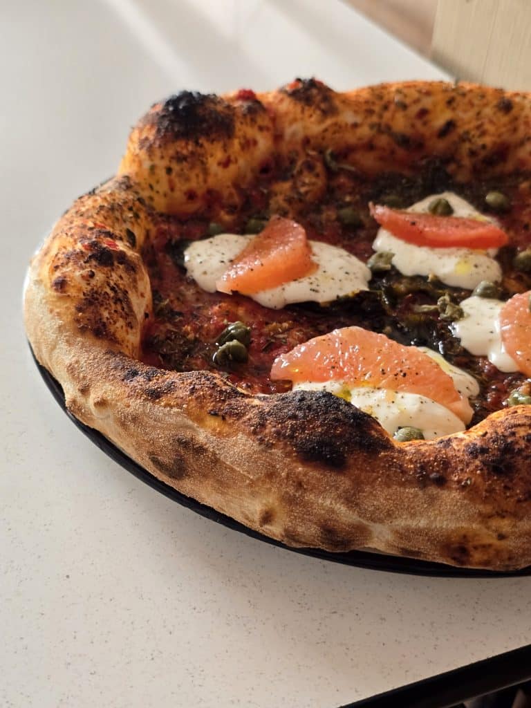 La Excelente: pizzería napolitana con carácter en el barrio Vaticano Chico