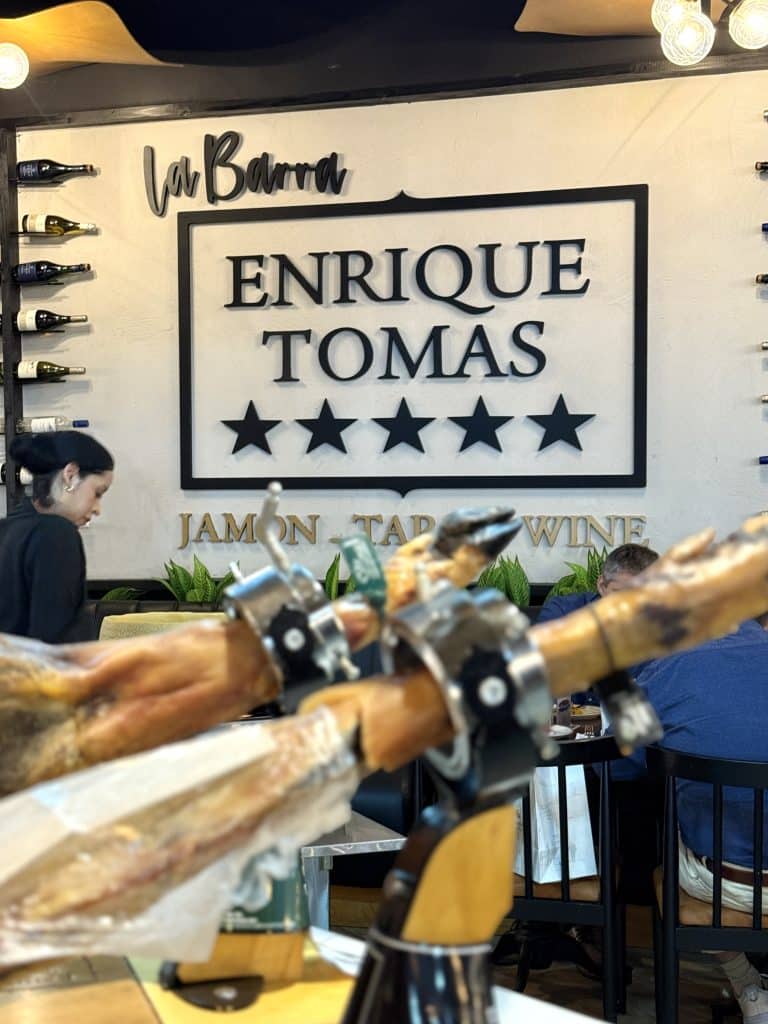 ENRIQUE TOMAS3