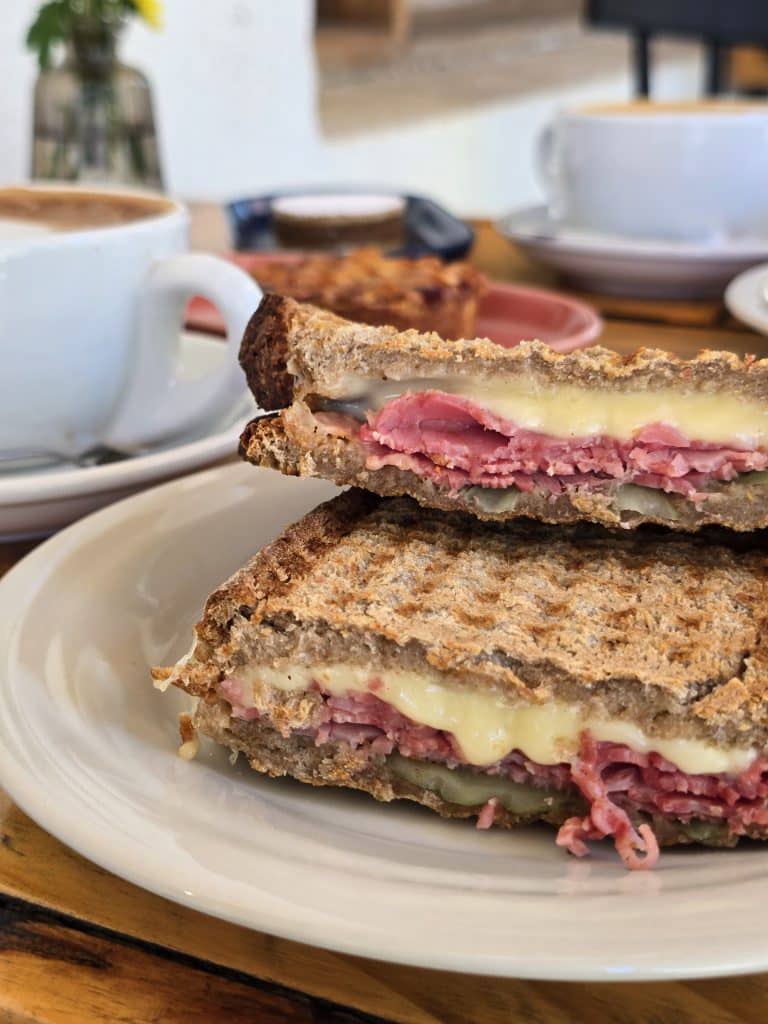 Sándwich de pastrami