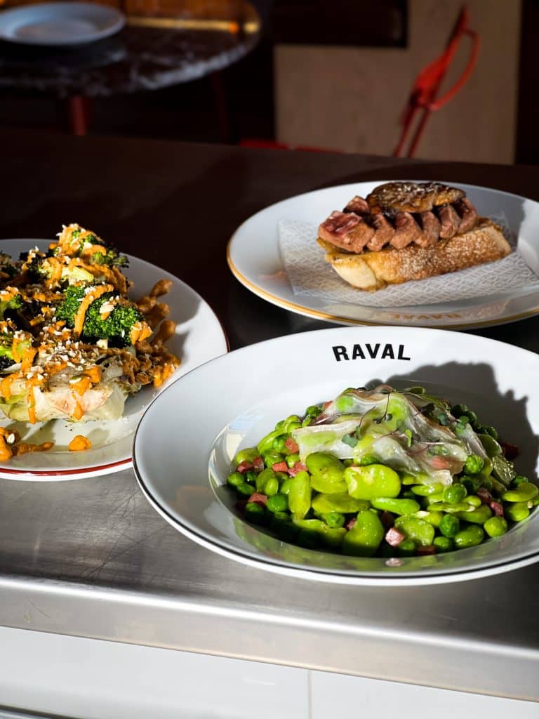 Raval: cocina española a las brasas en Alonso de Córdova