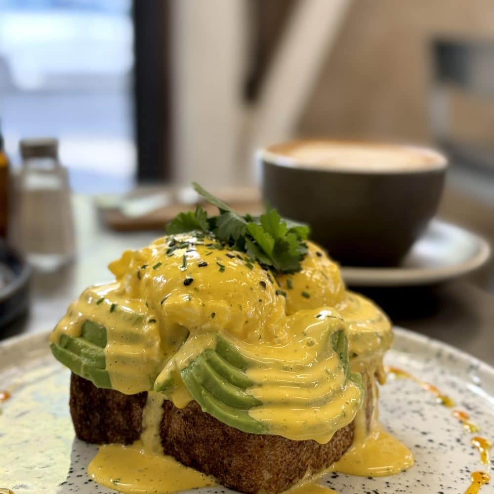 Huevos Benedictinos