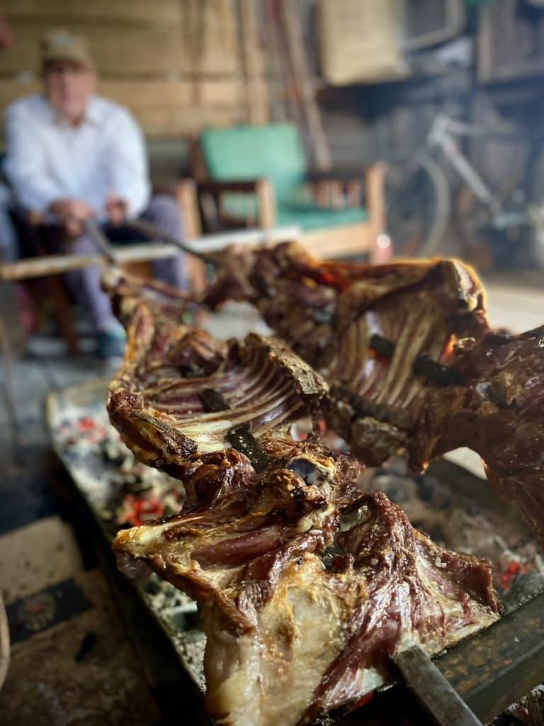 Zamba i Canuta: el restaurante de San Fabián que cocina un banquete local