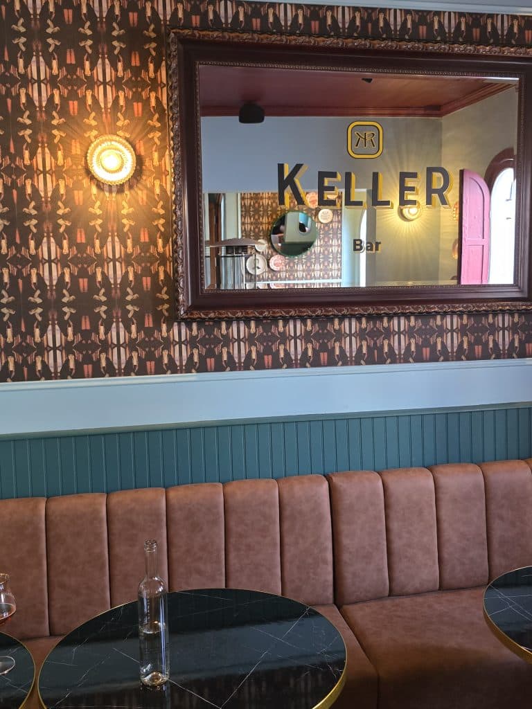 Keller (17)