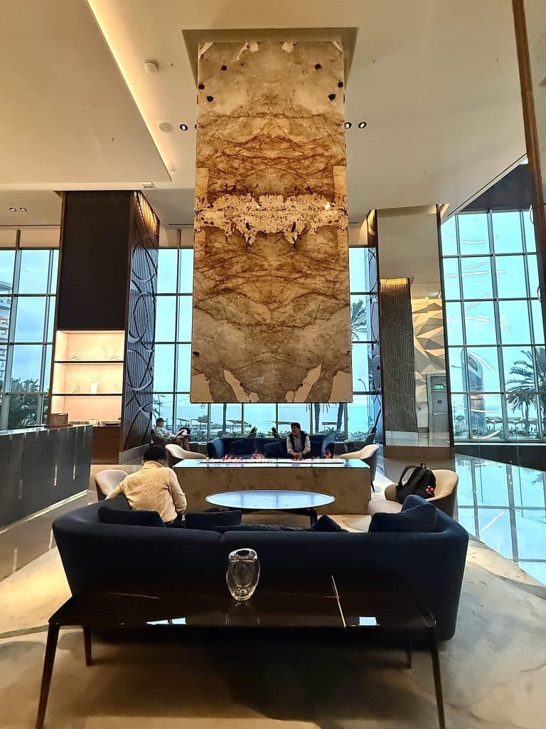 Salón de JW Marriott Hotel Lima, hoy seleccionado en la Guía MICHELIN 2026