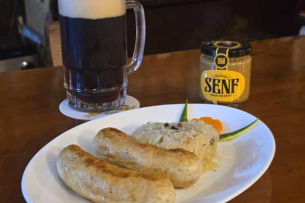 Weisswurst con chucrut